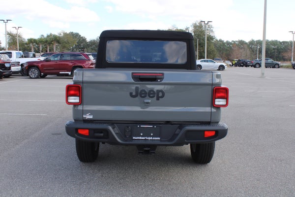 2022 Jeep Gladiator Sport S 4x4 in Jacksonville, FL - Jacksonville Chrysler Dodge Jeep Ram Arlington